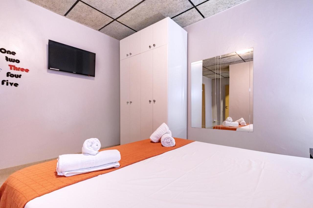 Hostal Ciudad Jardin Málaga Eksteriør bilde